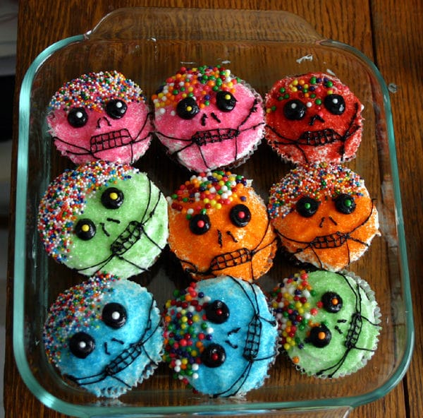 1801169100_7de5554842_o-600x592 Ultimate Food Ideas For Your Next Halloween Party
