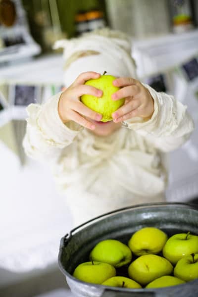 6094215696_c105e51dde_b-400x600 Ultimate Food Ideas For Your Next Halloween Party